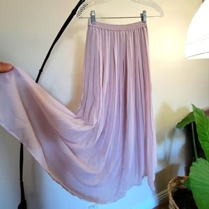 Uniqlo Japan Small light pink ballerina cropped pleated flowy skirt 32" length